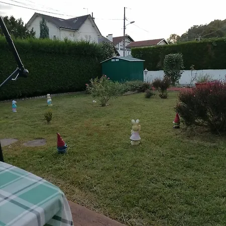 Chez Germaine Lourdes